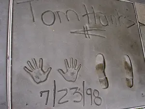 9 Reasons We All Love Tom Hanks
