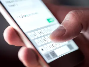 Why The FBI Wants You To Stop Sending Texts