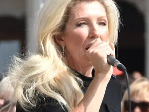 Twin Brother Blames Mom For Sister's Fatal Cancer Choice