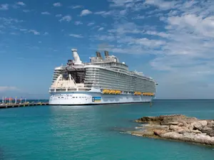 Cruise Waiter Saves Lives as Glass Shatters Over Pool