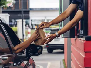 Florida Woman Arrested After Attacking Fast-Food Manager Over Missing Sauce