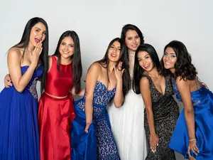 From Glam To Slam - Prom Dress Sale Turns Into A Wrestling Match