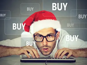 Holiday Shopping? Spot Fake Online Stores With These 9 Tips!