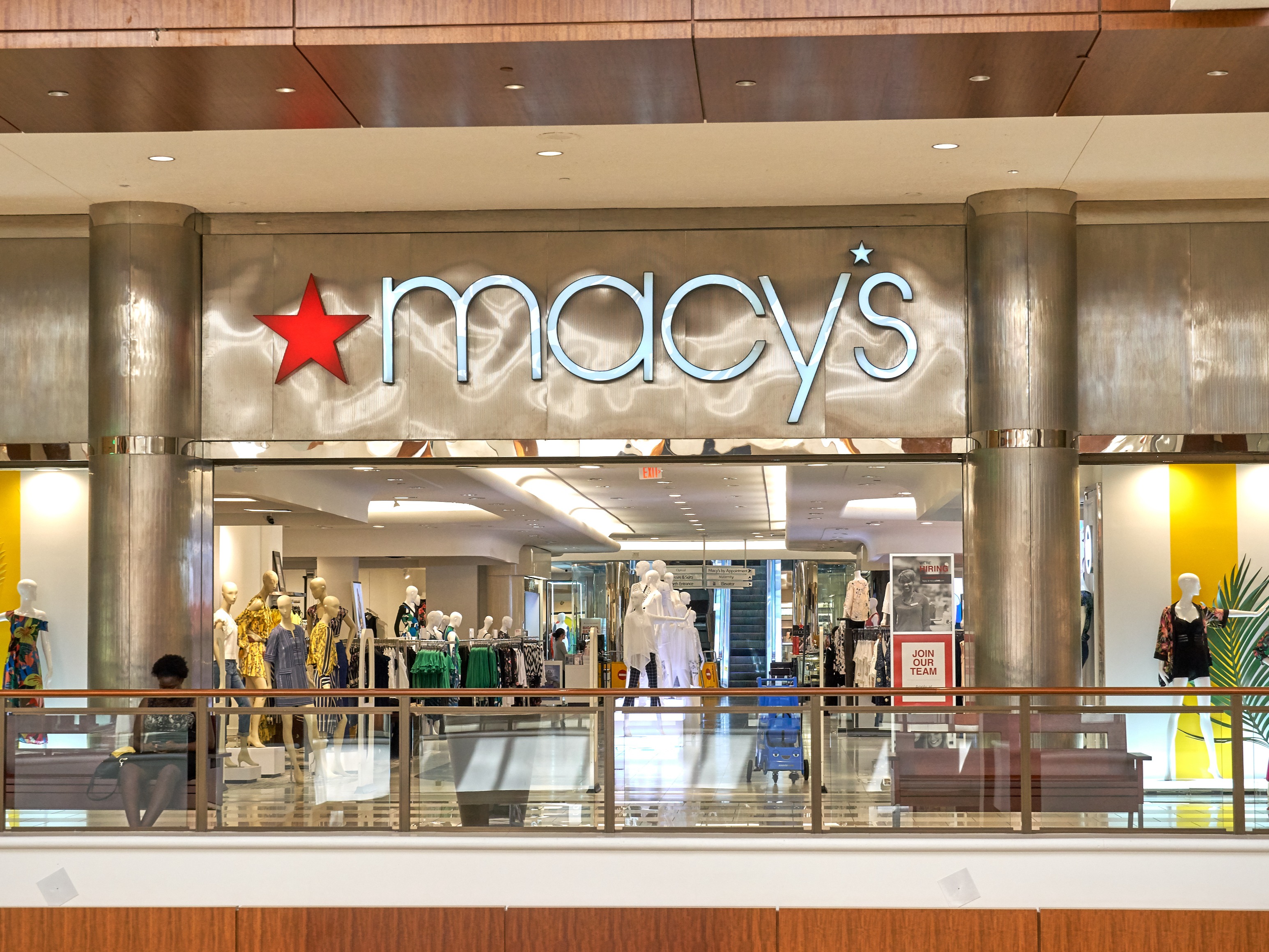 Mother Stabbed While Changing Baby's Diaper at Macy's