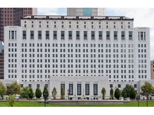 Ohio Surgeon Extradited to Face Double Murder Charges