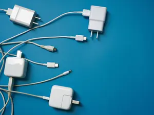 TSA Warns Of Airport 'Juice Jacking' Scam