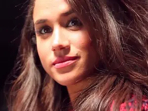 Meghan Markle Snubs Fan With PR Box