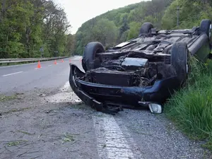 Secret Romance Between Corrections Officer And Inmate Sparks National Manhunt