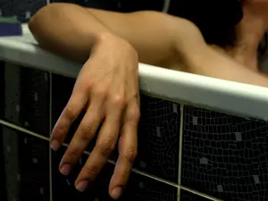 Man Kills 2 Wives, One With A Clock And The Other With A Lake