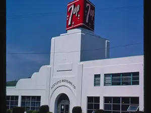 The Fascinating History Of 7UP®: From Medicinal Tonic To Refreshing Beverage