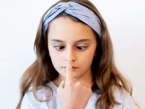 Why You Can't See Your Nose: A Mind-Bending Explanation!