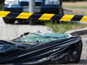 Woman Found Dead, Naked On Florida Highway