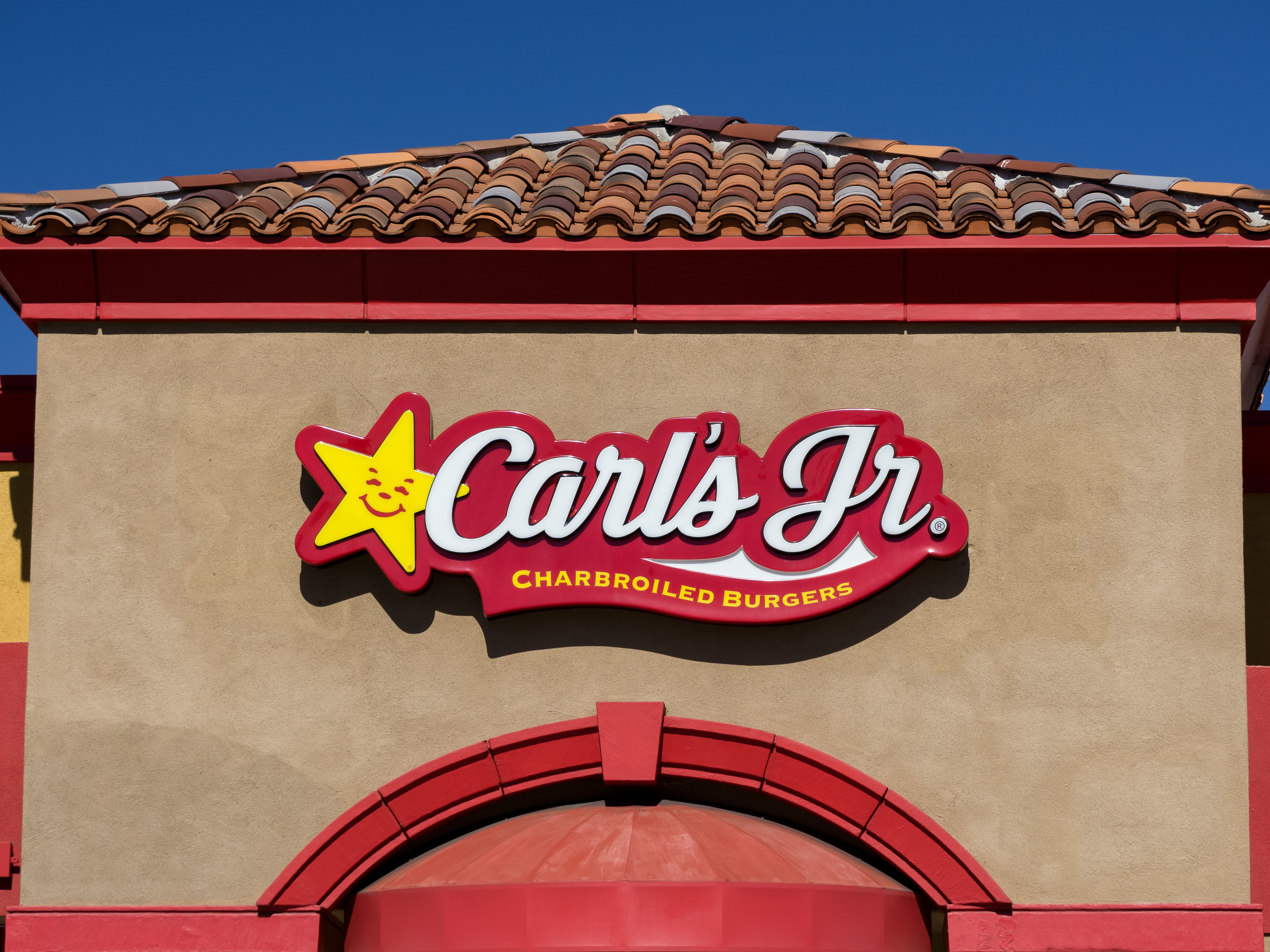 Woman Gives Birth in Carl's Jr. Parking Lot