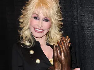 You'll Never Believe What Dolly Parton Did